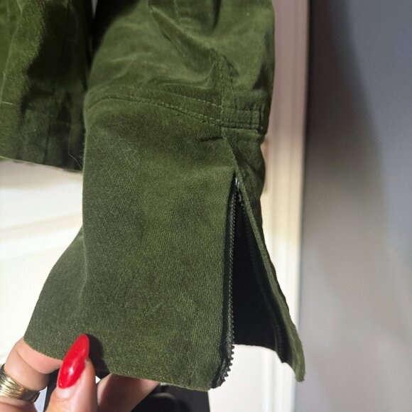 Pierre Cardin Vintage Green Velvet Blazer – Size M/L | Excellent Condition - Picture 5 of 5